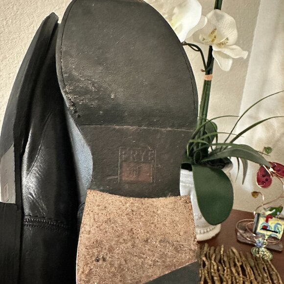 Frye Anna Leather Ankle Booties - Picture 12 of 12